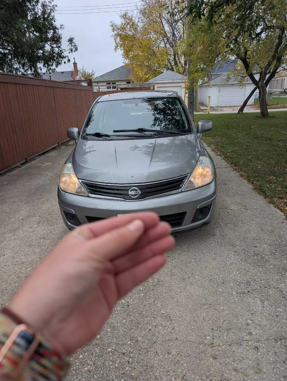 Nissan Versa 2012 photo 3