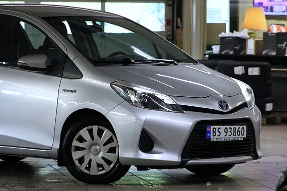 Toyota Yaris 2014 photo 4