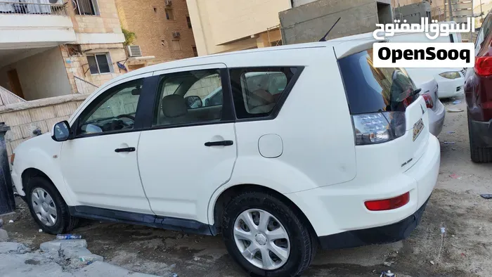 Mitsubishi Outlander 2012 photo 5