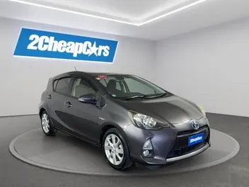 Toyota Aqua 2013 photo 4