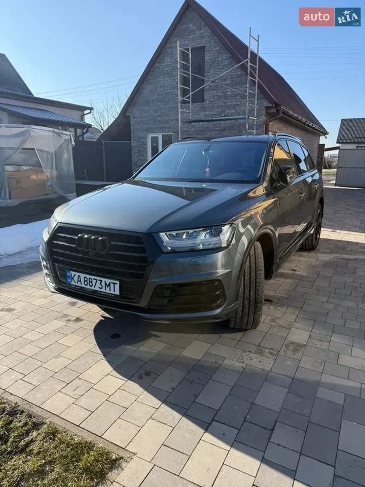 Audi Q7 2018 photo 2