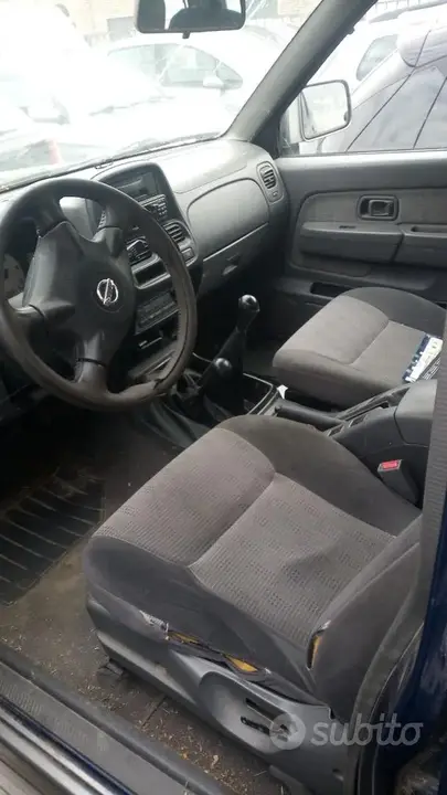 Nissan Navara 2004 photo 5