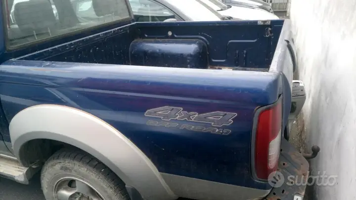 Nissan Navara 2004 photo 3