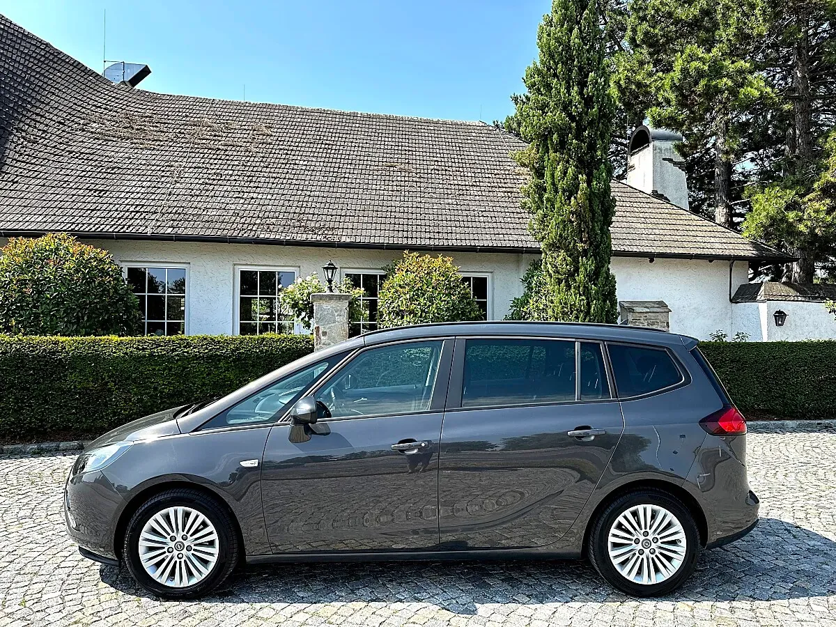 Opel Zafira Tourer 2016 photo 2