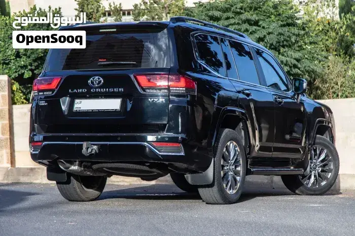 Toyota Land Cruiser 2023 photo 2