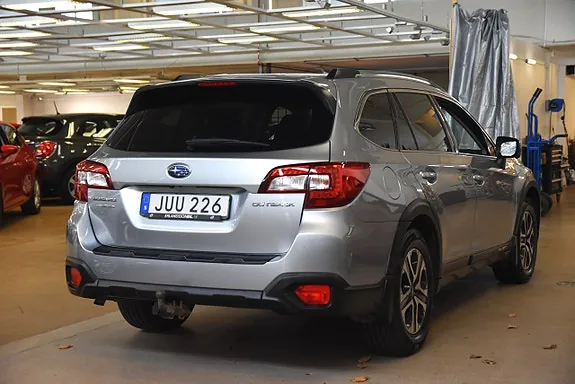 Subaru Outback 2018 photo 3