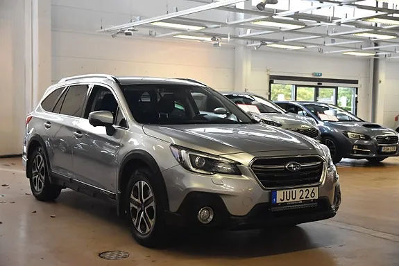 Subaru Outback 2018 photo 2