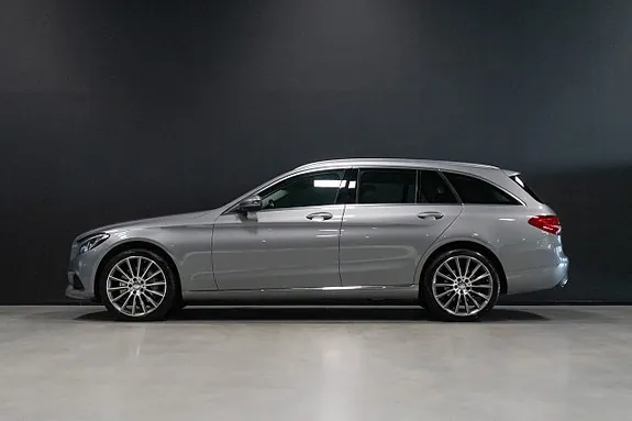 Mercedes-Benz C400