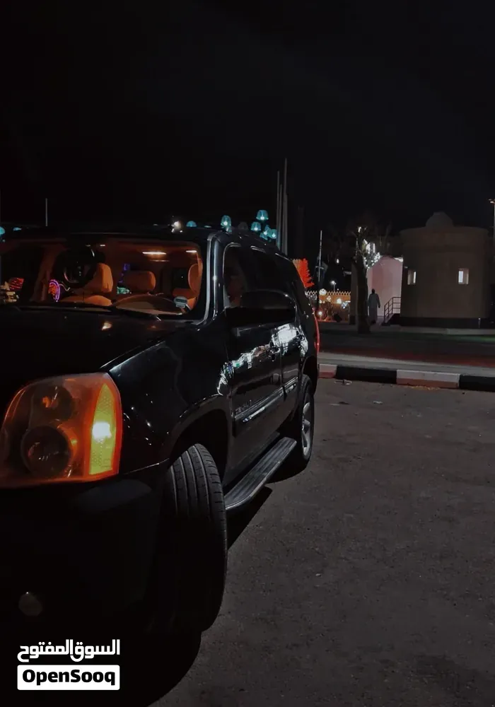 GMC Yukon Denali 2008 photo 3