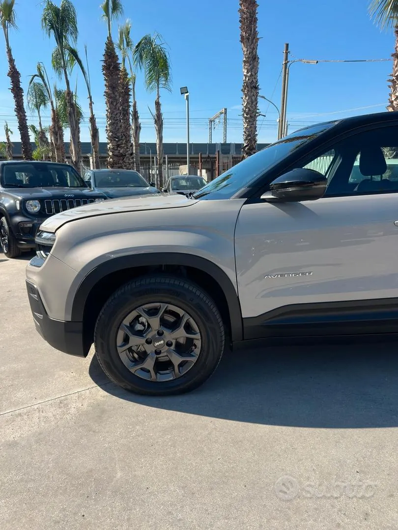 Jeep Avenger 2026 photo 4