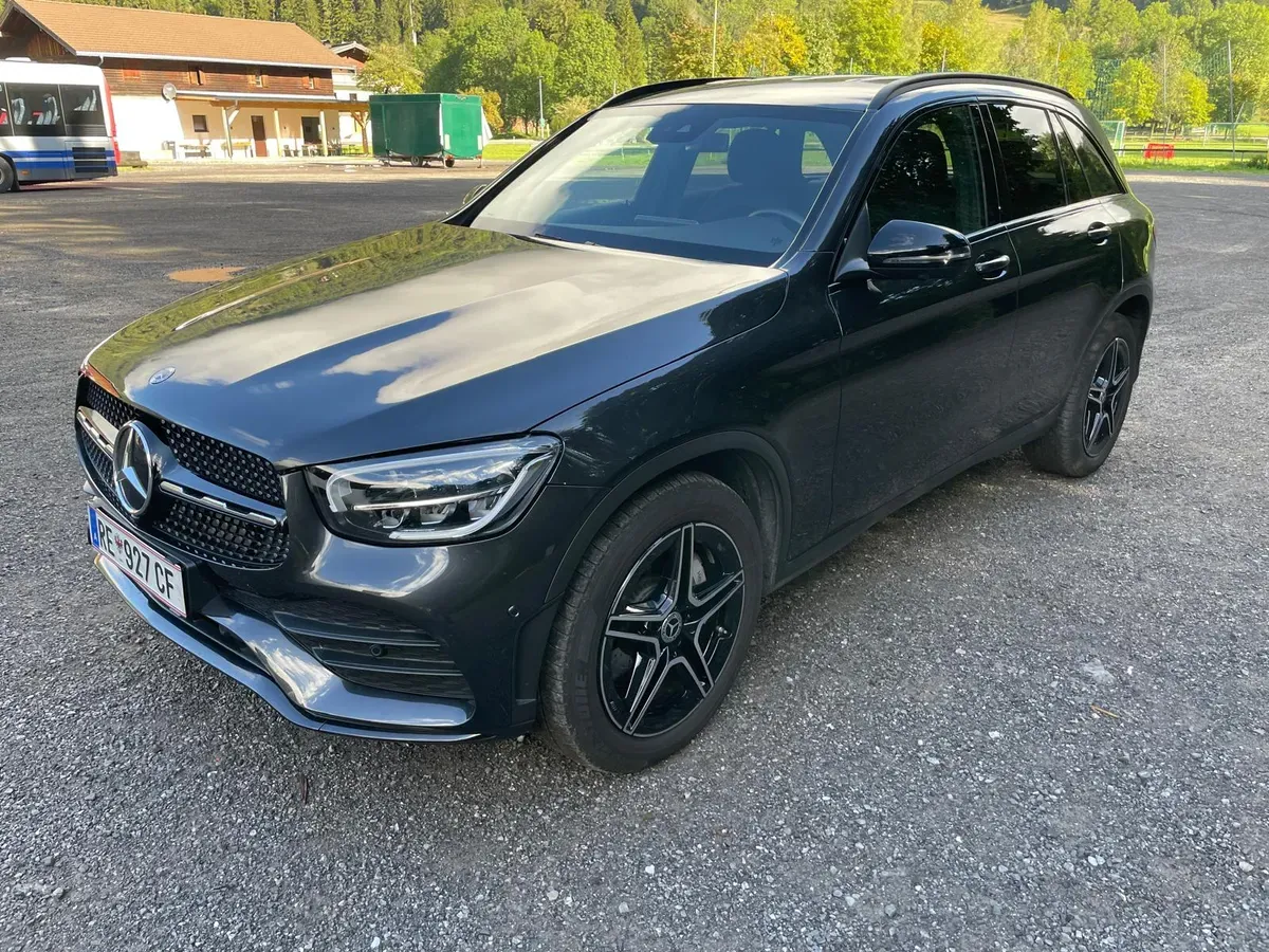 Mercedes-Benz Glc-Class 2022 photo 2