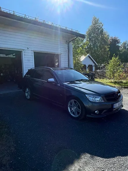 Mercedes-Benz C220 2008 photo 4
