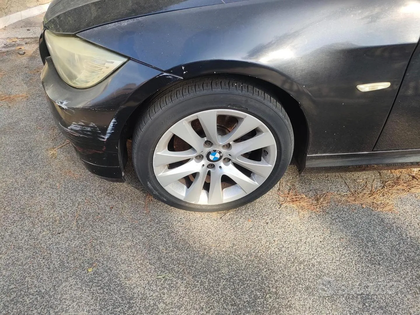 BMW 3 Series 2011 photo 3
