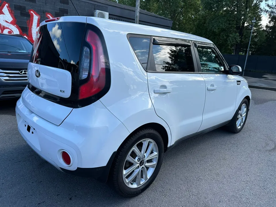 Kia Soul 2019 photo 2