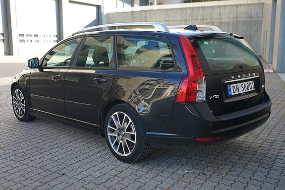 Volvo V50 2011 photo 3