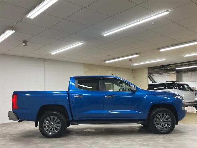Mitsubishi Triton Gls 2025 photo 4