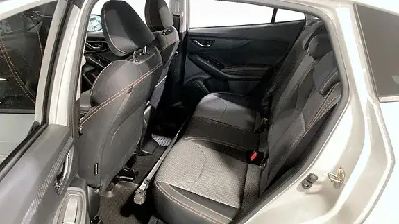 Subaru Xv 2018 photo 5