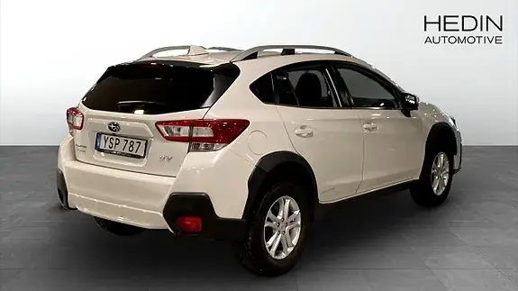 Subaru Xv 2018 photo 2