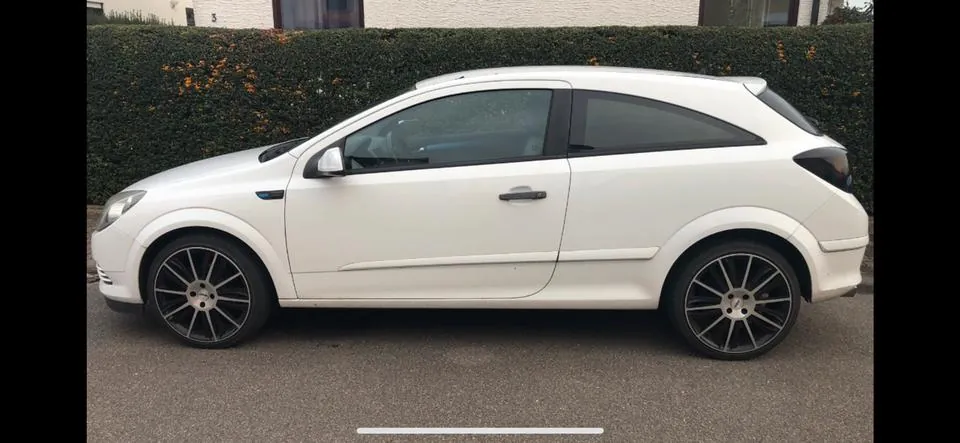 Opel Astra H Gtc