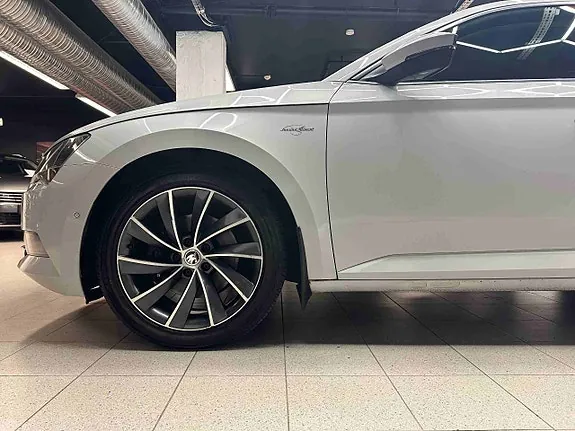 Skoda Superb 2016 photo 3
