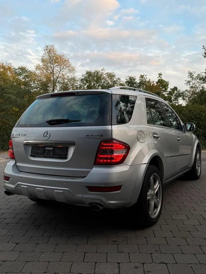 Mercedes-Benz Ml Class