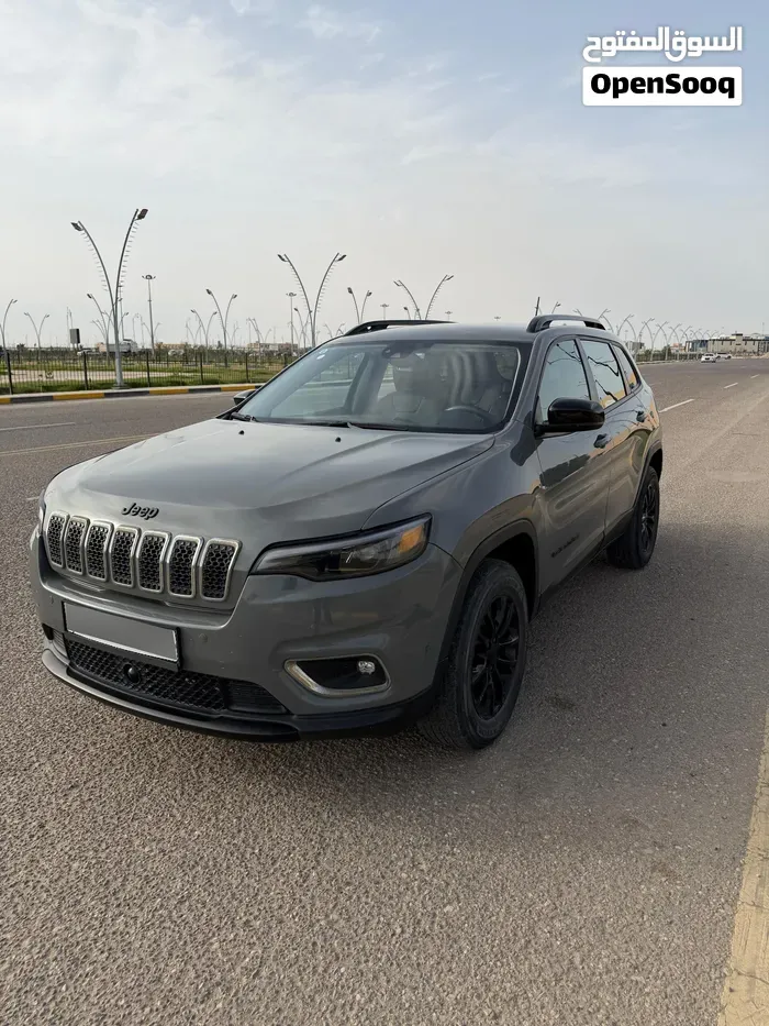 Jeep Cherokee 2023 photo 2