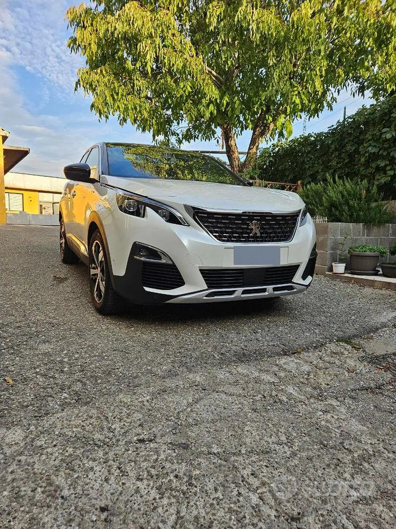 Peugeot 3008 2018 photo 2