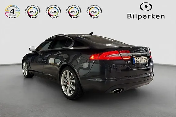 Jaguar Xf 2015 photo 3