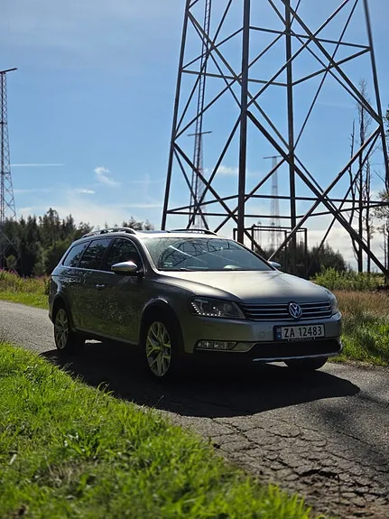 Volkswagen Passat 2012 photo 3