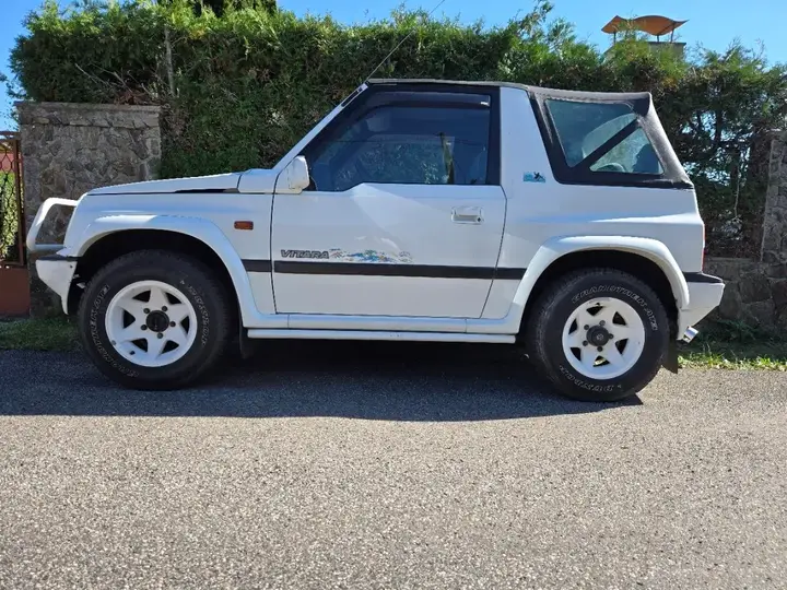Suzuki Vitara 1995 photo 3
