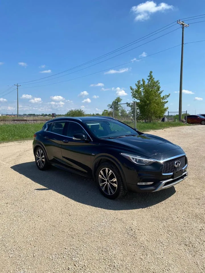 Infiniti Qx30 2017 photo 2