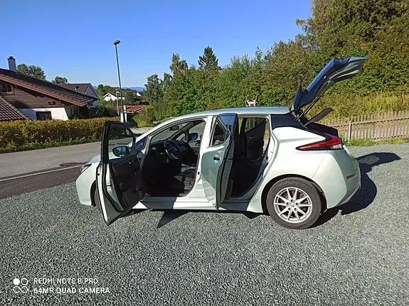 Nissan Leaf 2018 photo 5