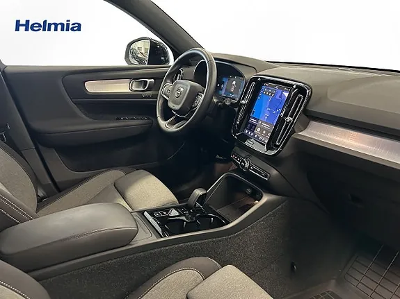 Volvo Xc40 2025 photo 2