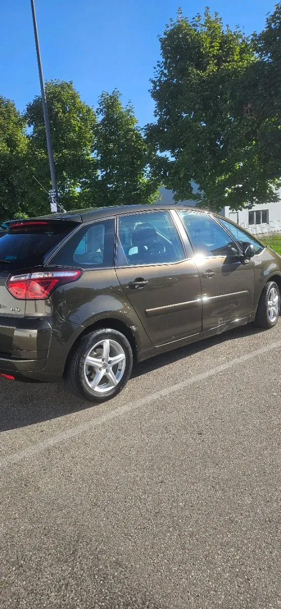 Citroen C4 Picasso 2011 photo 3