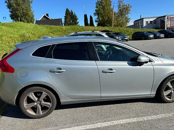Volvo V40 2013 photo 3