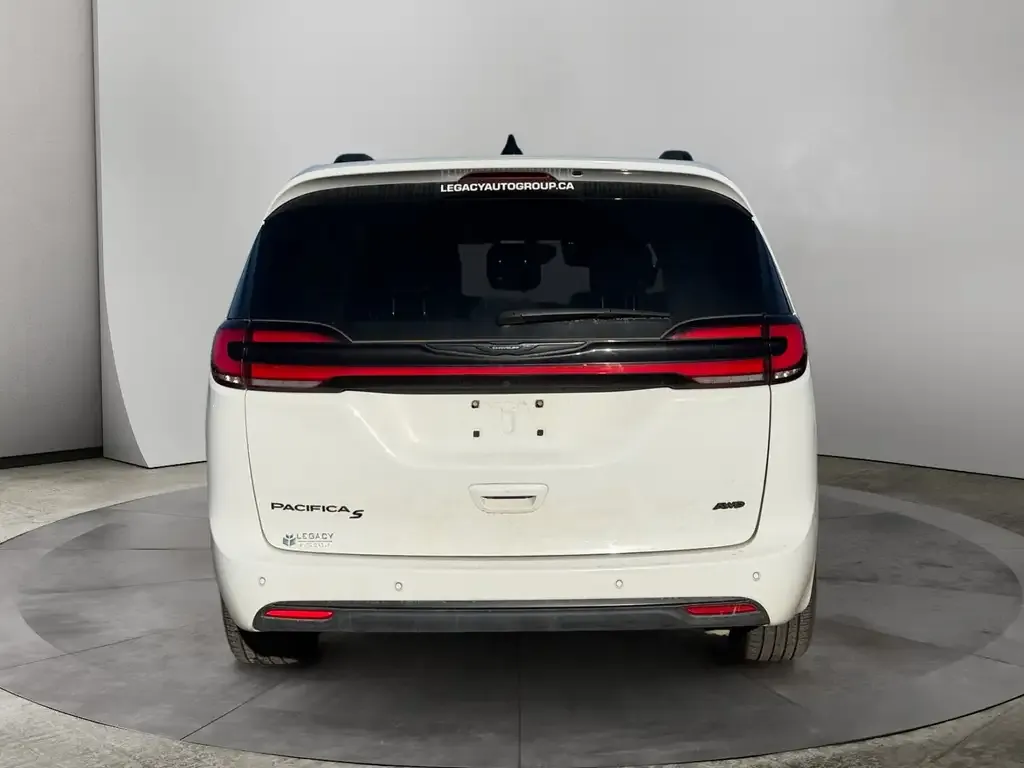 Chrysler Pacifica 2023 photo 4