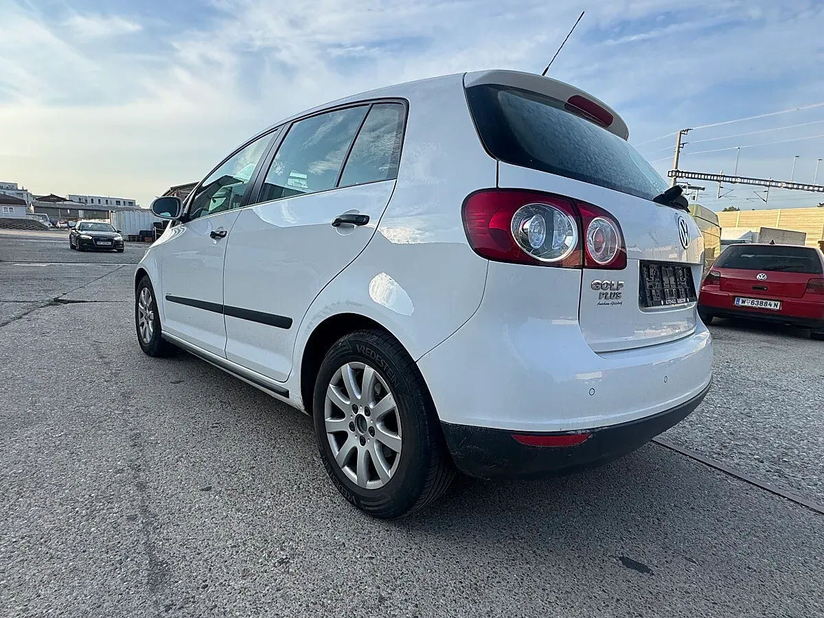 Volkswagen Golf 2006 photo 2