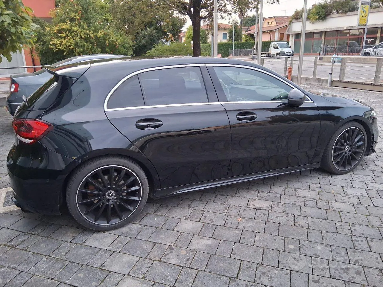 Mercedes-Benz A250 2019 photo 4
