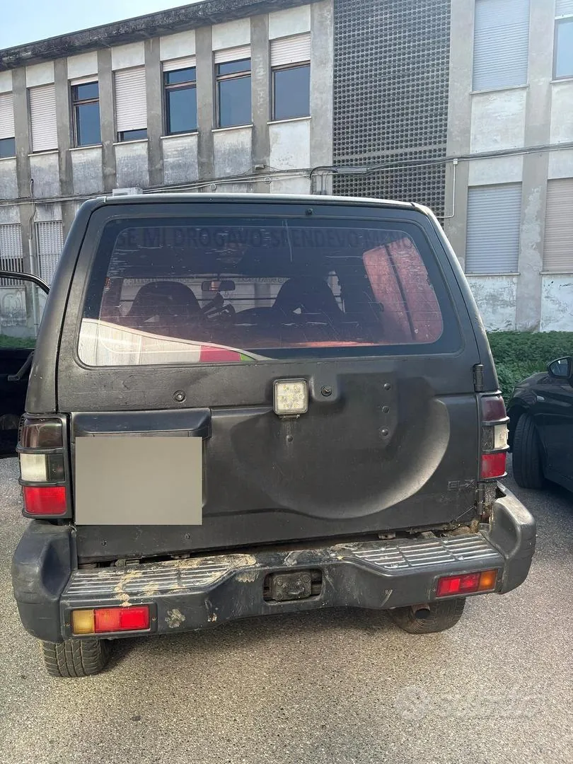 Mitsubishi Pajero 1995 photo 2
