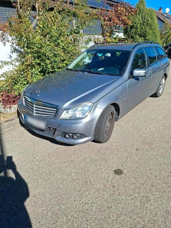 Mercedes-Benz W204