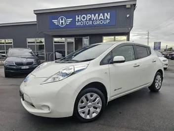 Nissan Leaf 2015 photo 2