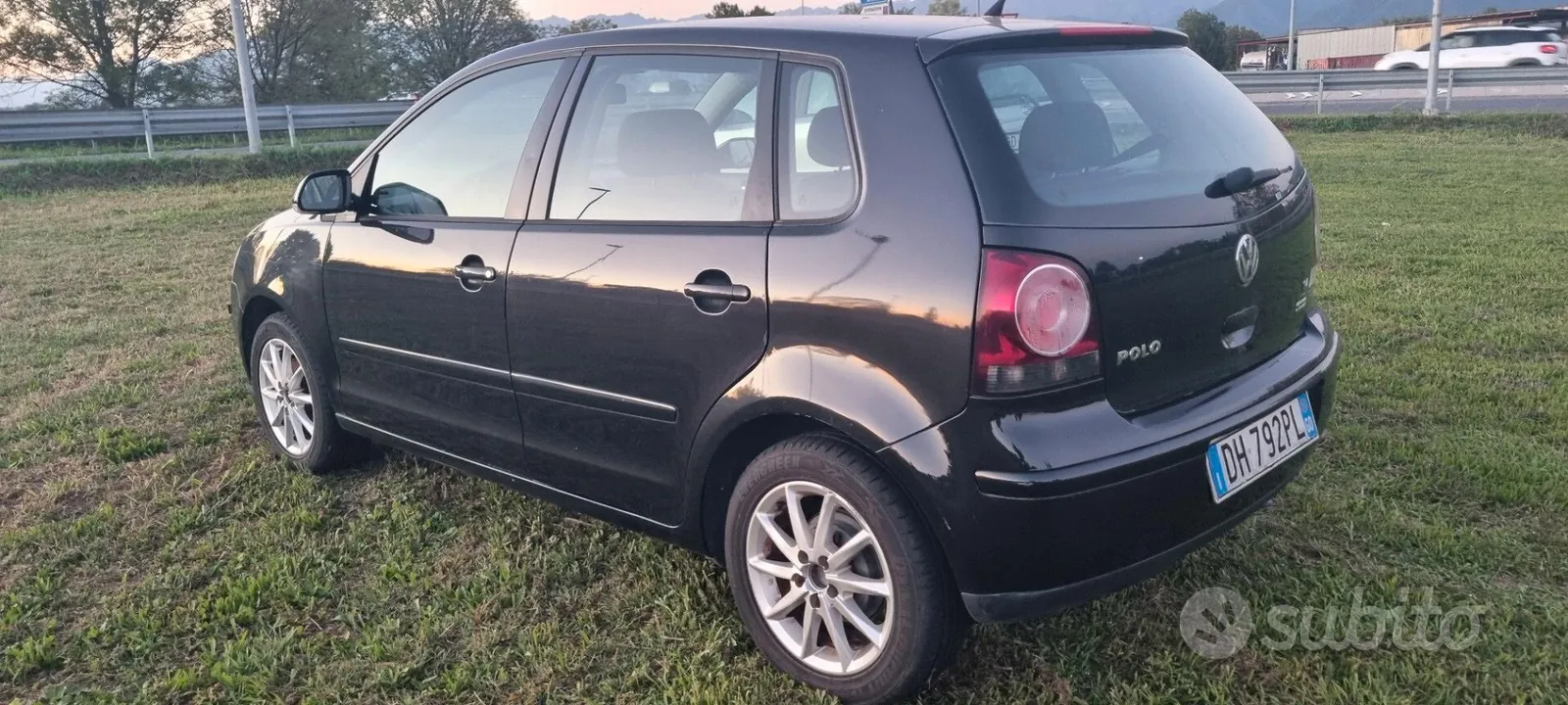 Volkswagen Polo 2008 photo 2