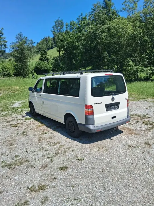 Volkswagen Multivan 2010 photo 2