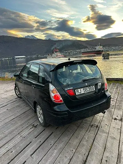 Suzuki Liana 2005 photo 5