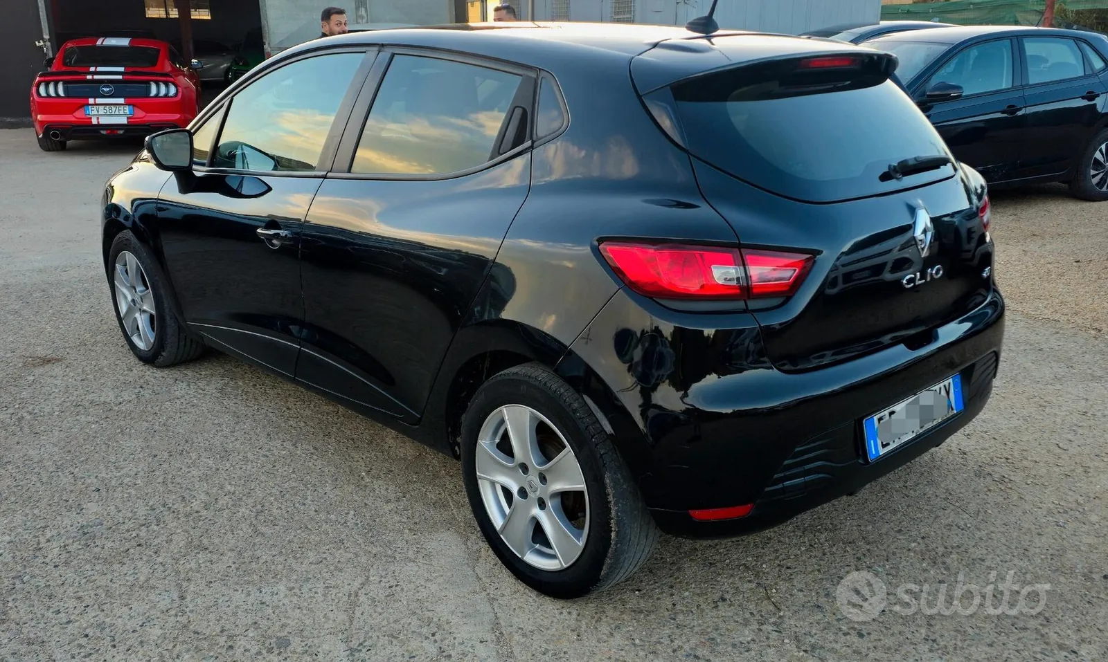 Renault Clio 2014 photo 2
