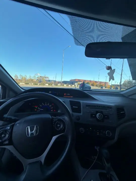Honda Civic 2012 photo 3
