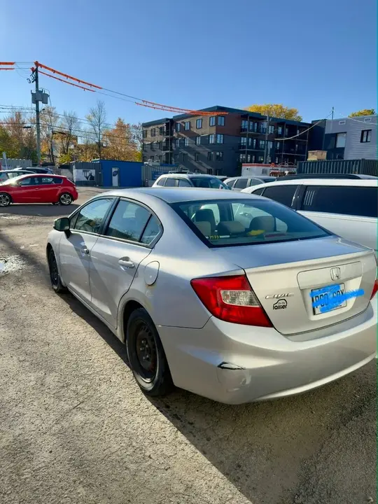 Honda Civic 2012 photo 2