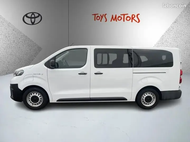 Toyota Proace Verso 2023 photo 2