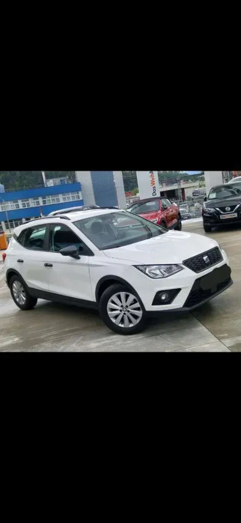 Seat Arona 2020 photo 2