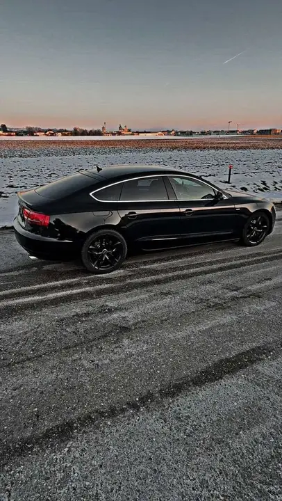 Audi A5 2011 photo 3